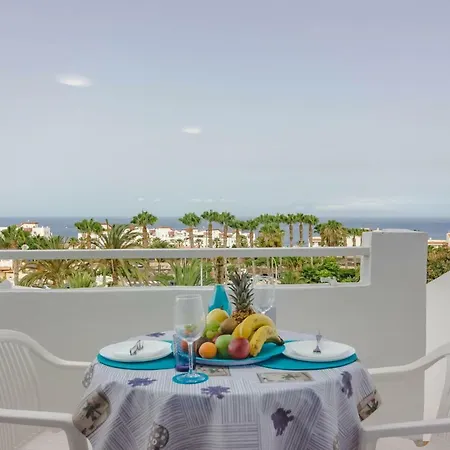 Ocean View Top Floor Spacious One Bedroom Wi-fi Pool شقة أذيخي