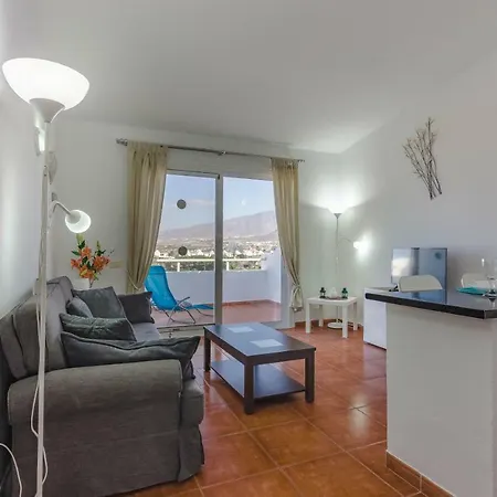 شقة Ocean View Top Floor Spacious One Bedroom Wi-fi Pool