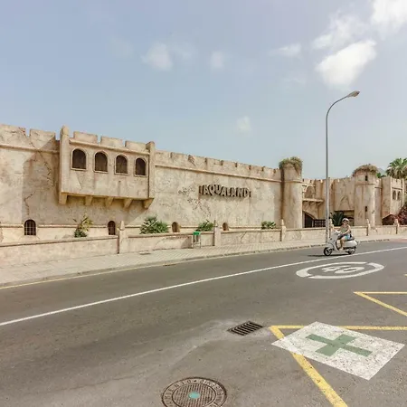 شقة Ocean View Top Floor Spacious One Bedroom Wi-fi Pool أذيخي
