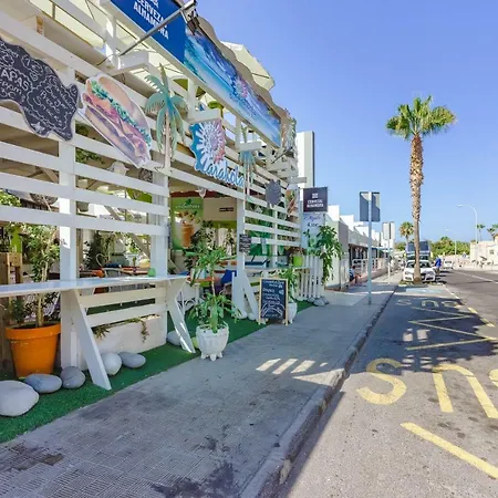 Ocean View Top Floor Spacious One Bedroom Wi-fi Pool أذيخي